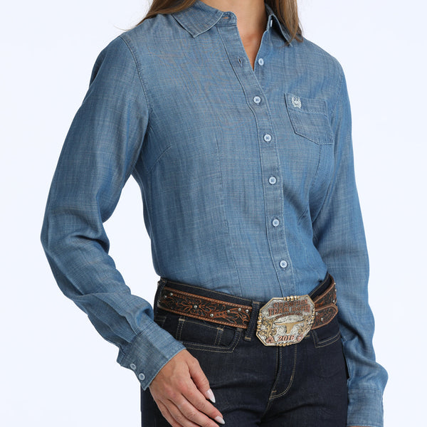 Cinch Women's L/S Chambray Button Down Shirt in Indigo