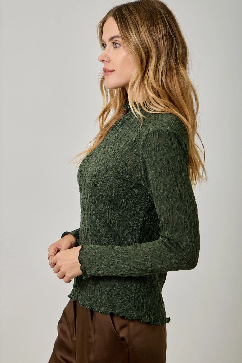 Women's Lettuce Edge Knit Top in Deep Green