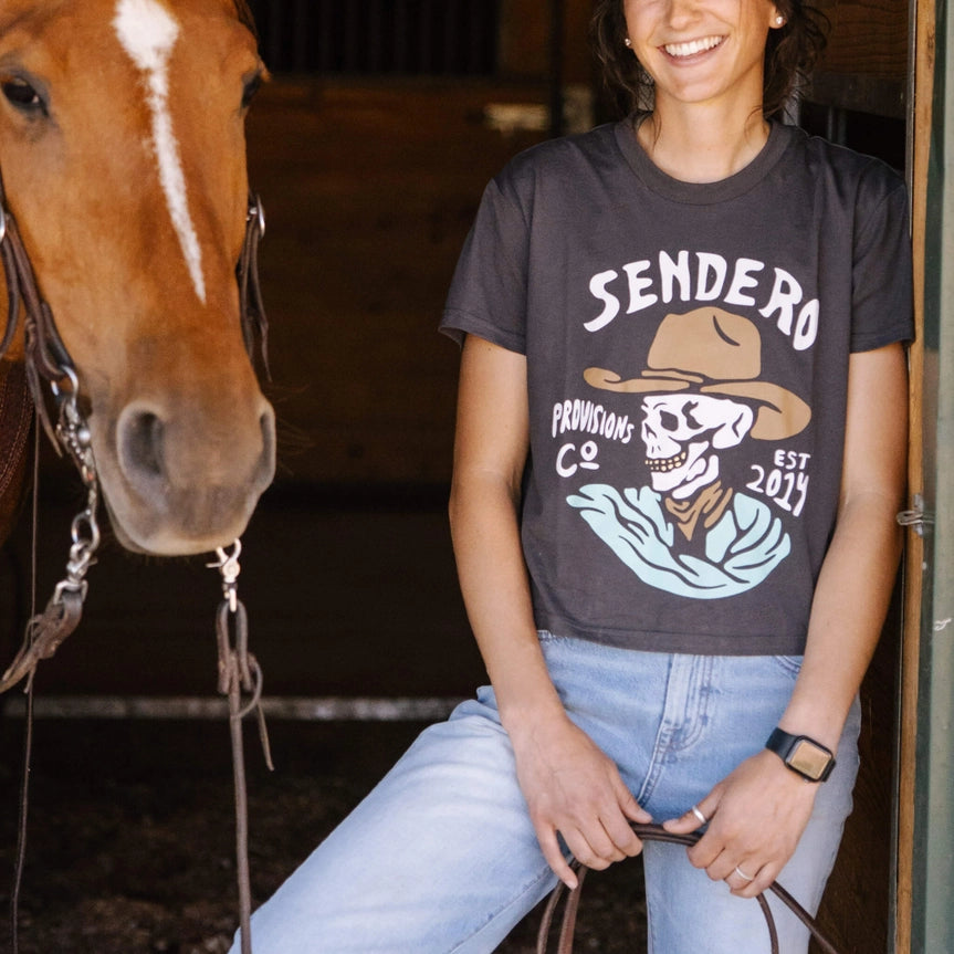 Sendero Provisions Co. Women's Quitado Cropped T-Shirt in Vintage Black