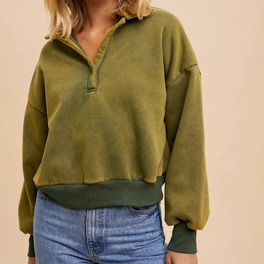 Women's Quarter Button Collared Solid Cropped Sweatshirt in Forest Green