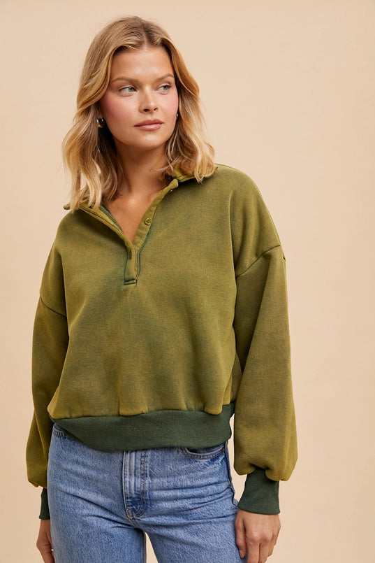 Women's Quarter Button Collared Solid Cropped Sweatshirt in Forest Green