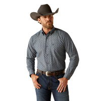 Ariat Men's Chip L/S Classic Fit Western Button Down Shirt in Chambray