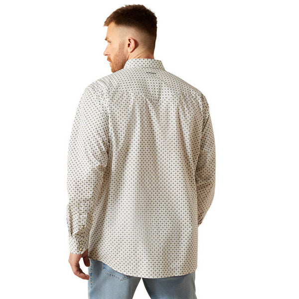 Ariat Men's L/S Fenn Classic Fit Medallion Print Western Snap Shirt in White