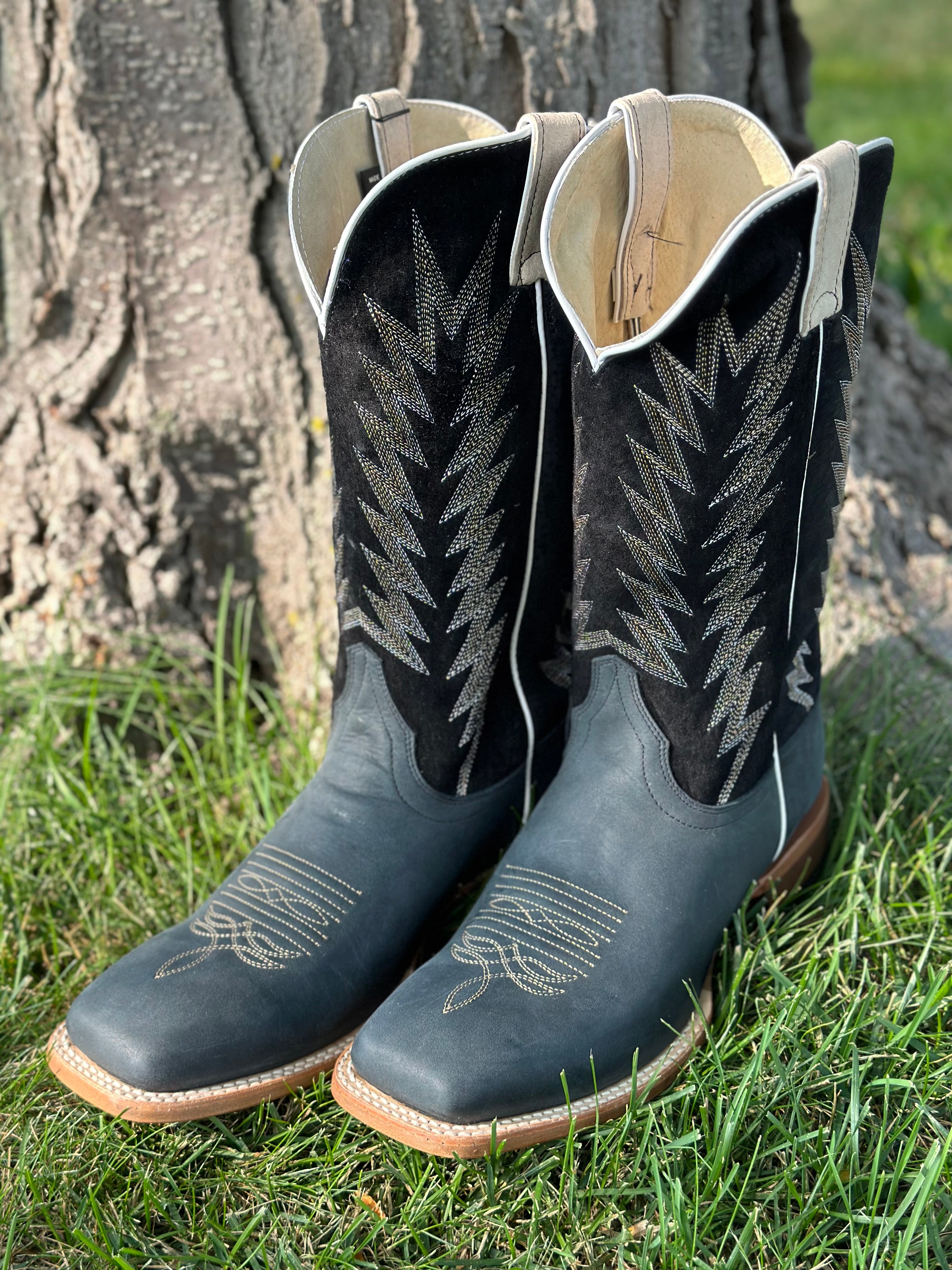 Justin Men s Hombre Matte Black Cowhide Western Boot Branded