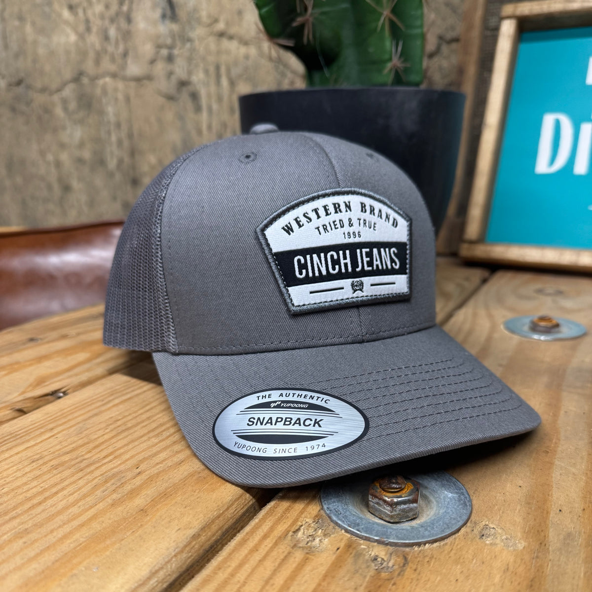 Cinch Men's Logo Patch Trucker Cap in Grey