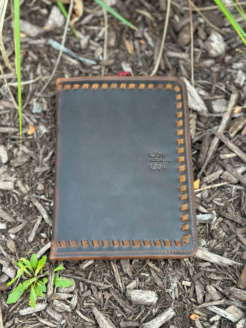STS Ranchwear Catalina Croc Magnetic Wallet