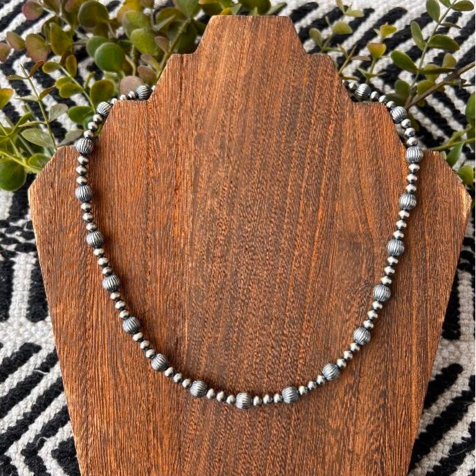 Thunder & Stone 19" Navajo Pearl Necklace with Corrugated Accents