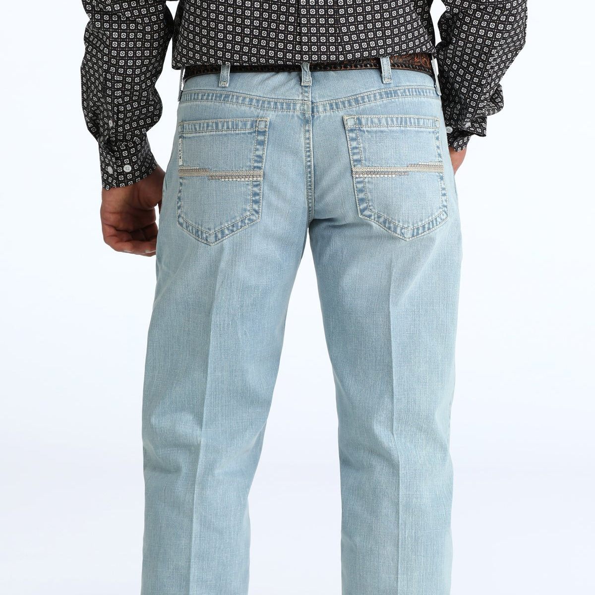 Cinch Men's White Label Relaxed Straight Jean in Light Wash