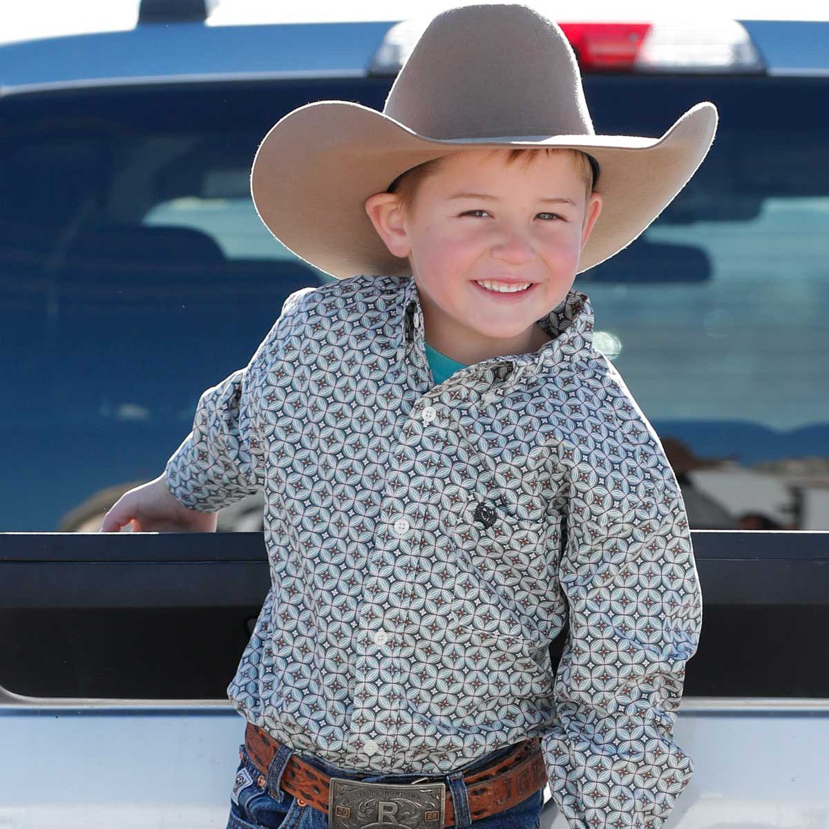 Cinch Youth Boy's L/S Medallion Print Button Down Western Shirt in Cream