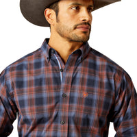 Ariat Men's Pro Series Tyler L/S Classic Fit Western Button Down Shirt in Dark Navy Red Plaid