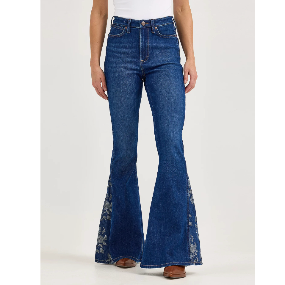 Wrangler Retro Women's Bailey High Rise Pieced Trumpet Flare Jean