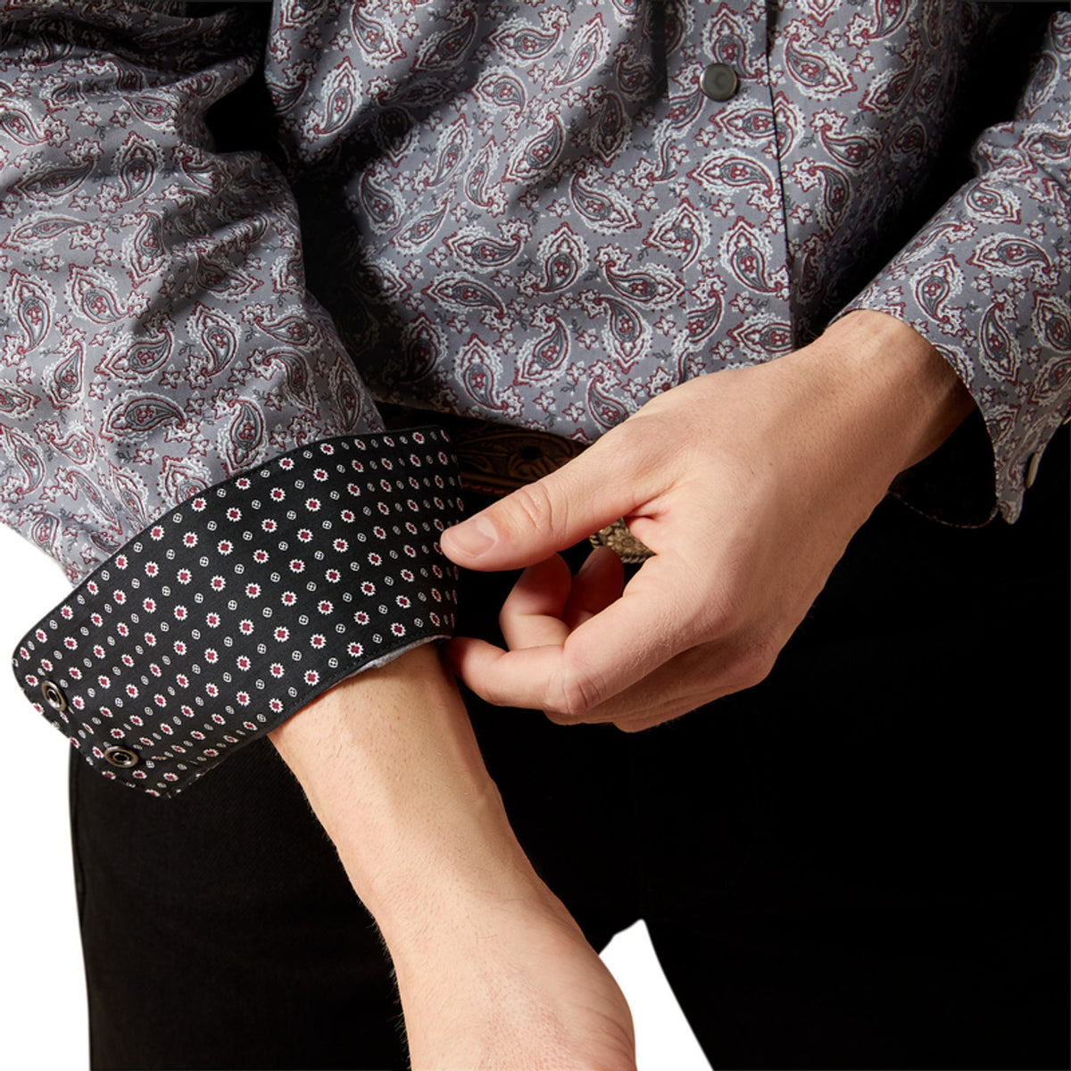 Ariat Men's L/S Wrinkle Free Josiah Classic Fit Paisley Western Snap Shirt in Grey