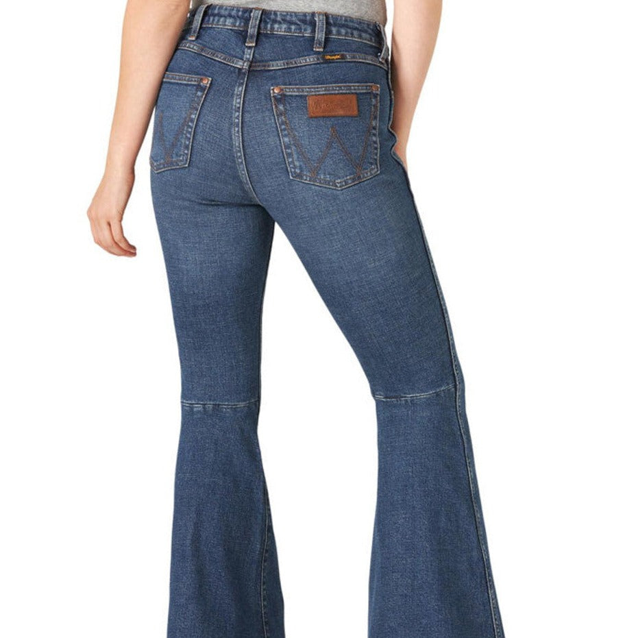 Wrangler Retro Women's High Rise Trumpet Flare Jean- Paige – Branded  Country Wear
