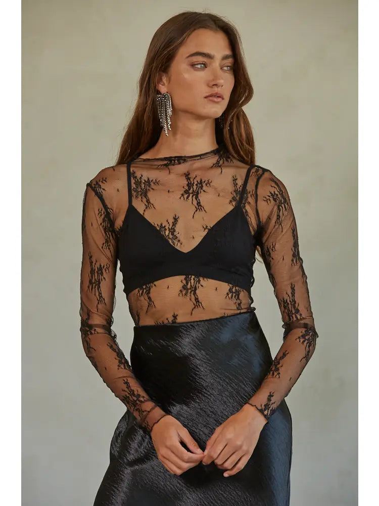 Women's Aubrey Jacquard Lace Long Sleeve Mock Neck Shirt in Black