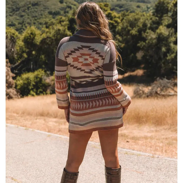 Women's L/S Heritage Jacquard Wrap Cardigan in Taupe and Blush