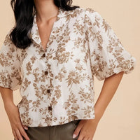 Women's Puffed Bubble Sleeve Floral Camp Shirt in Taupe