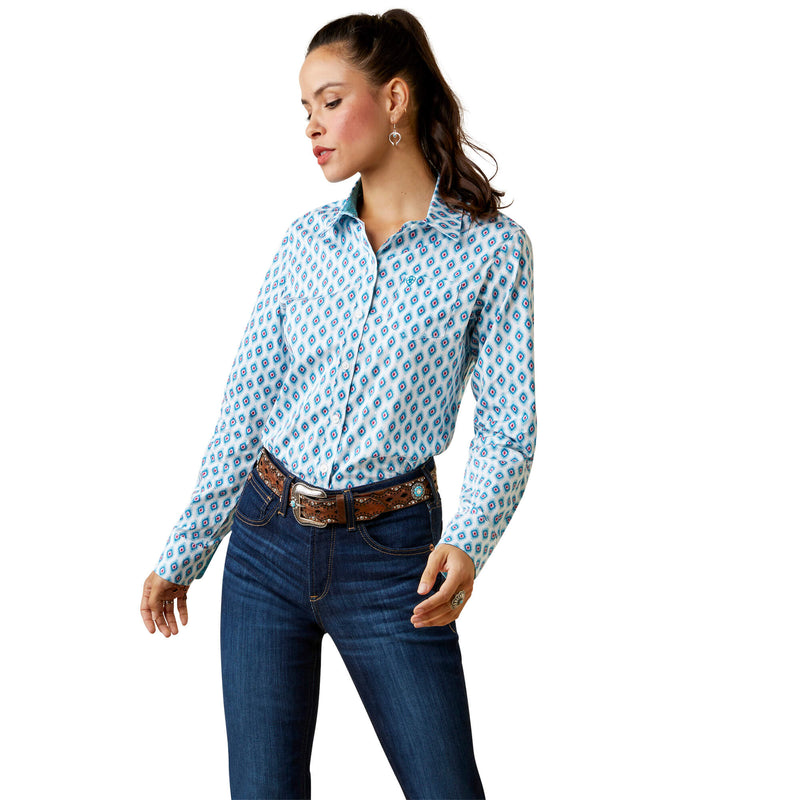 Ariat Women's Kirby Day Dreamer Stretch Long Sleeve Button Down Shirt (Regular and Plus Size)
