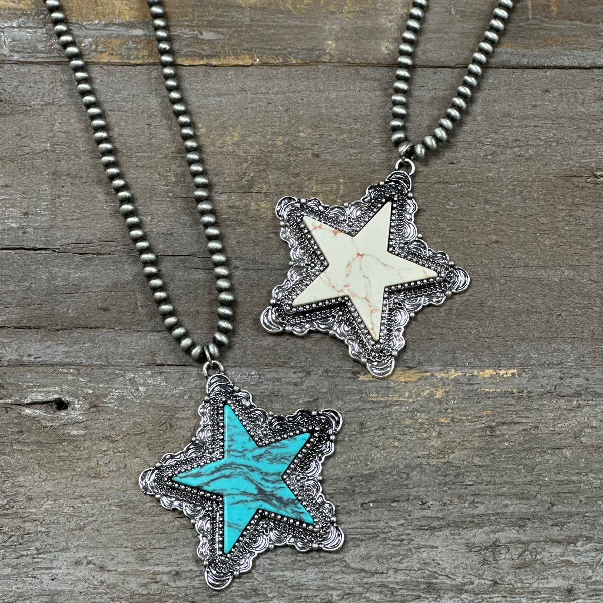 Slope Lane Star Necklace ( 2 Colors Available)