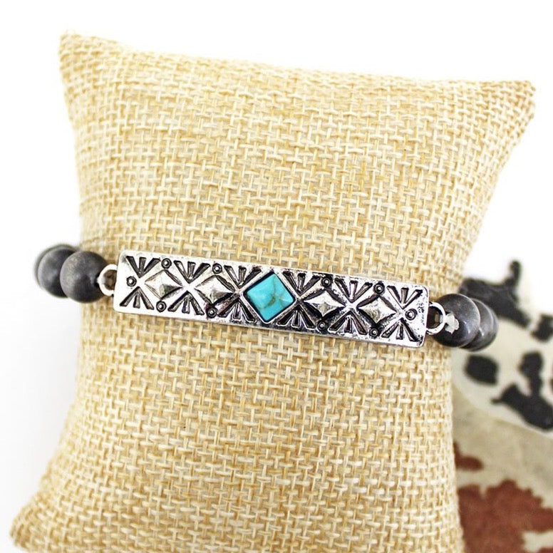Silvertone Minas Navajo Pearl Bracelet
