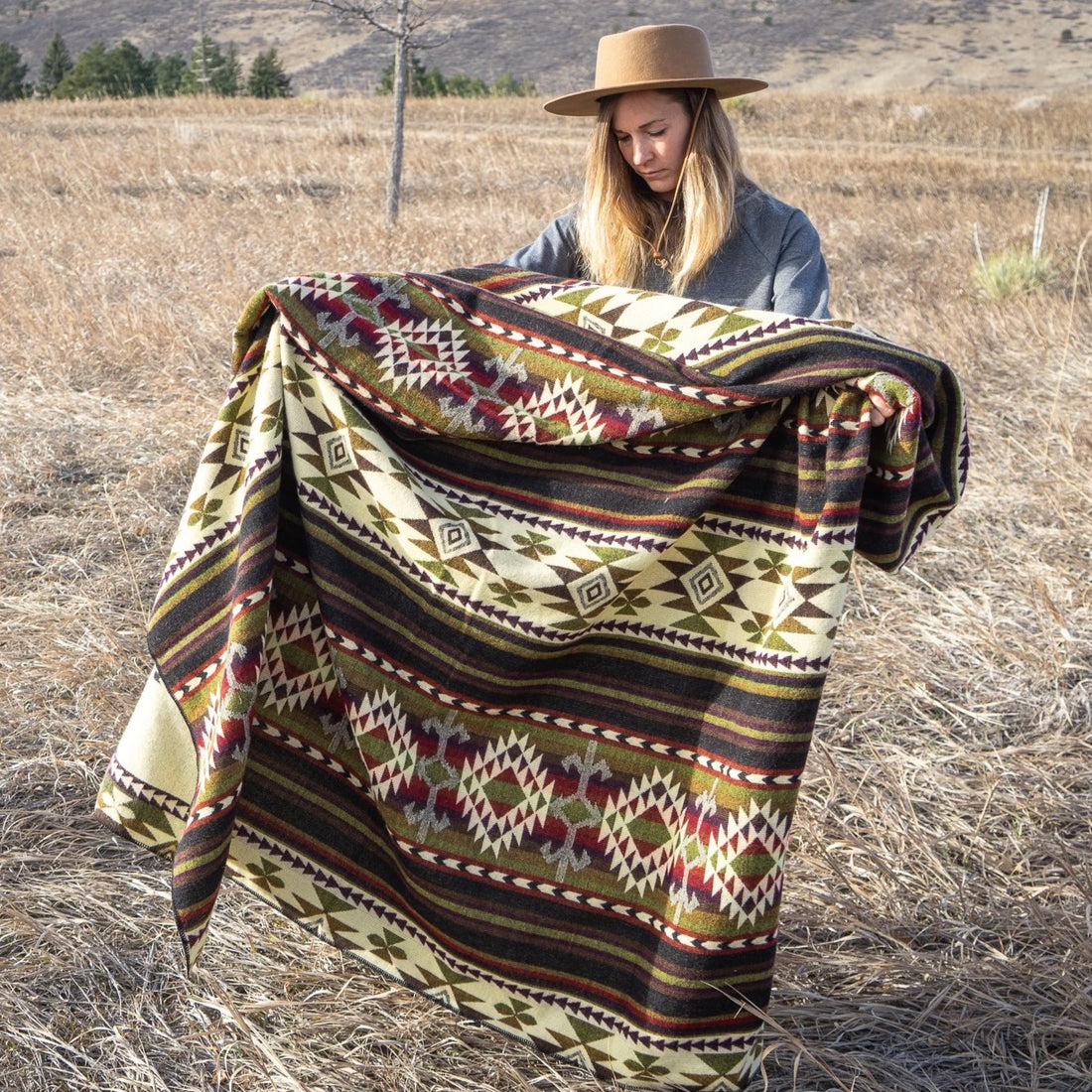 Andean Alpaca Wool Blanket - Cactus Green